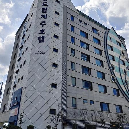 סאוגוויפו Dream Jeju Hotel מראה חיצוני תמונה