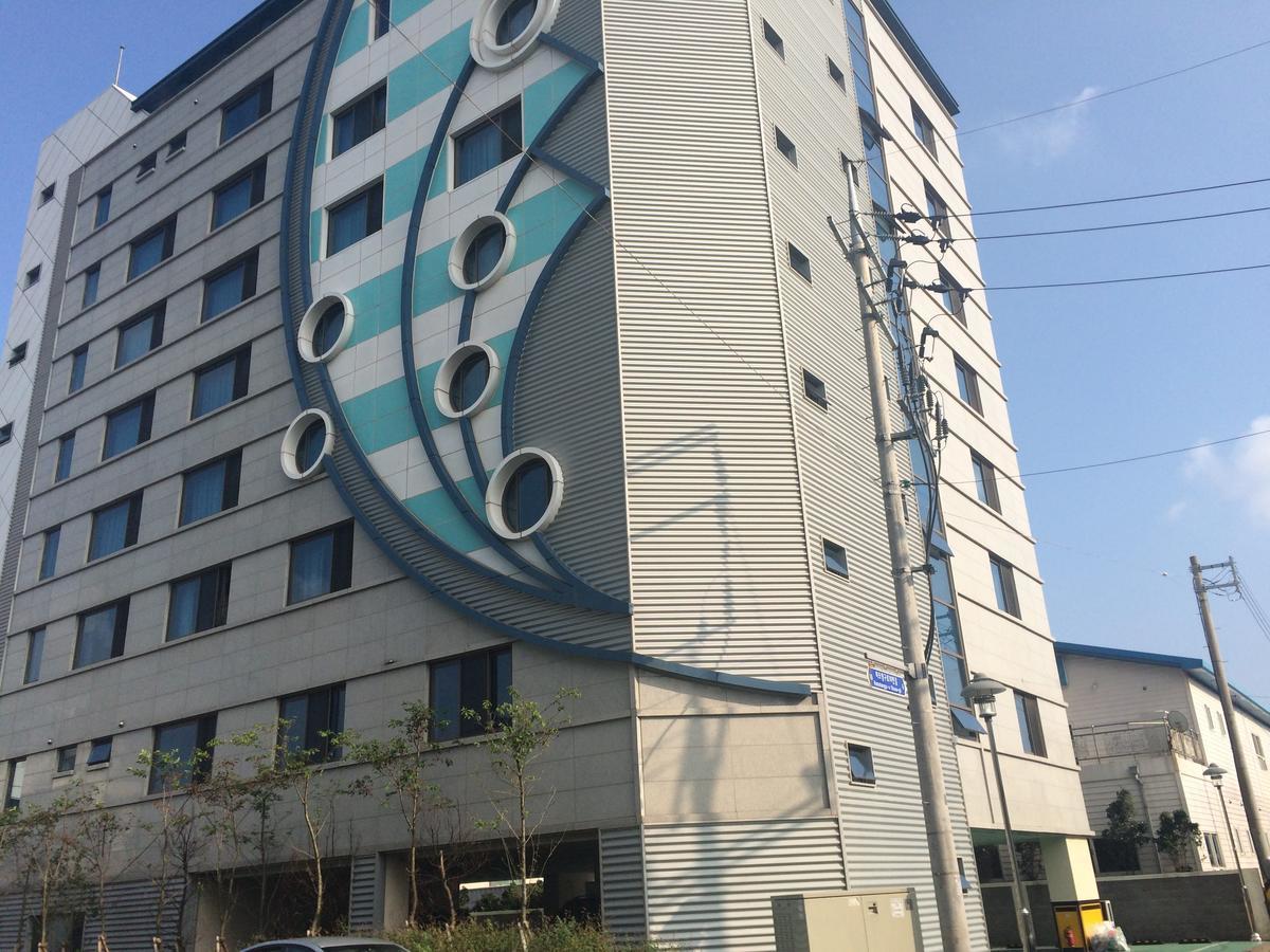 סאוגוויפו Dream Jeju Hotel מראה חיצוני תמונה